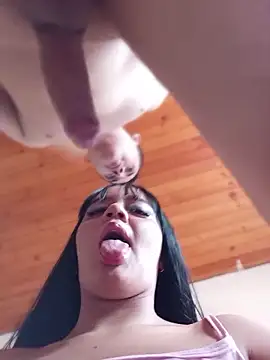 Chatroom XXX en direct de Katy_RoseX