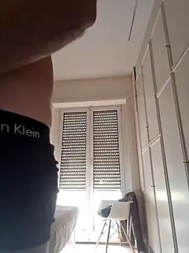 CuteDaddy92 élő XXX-chatje