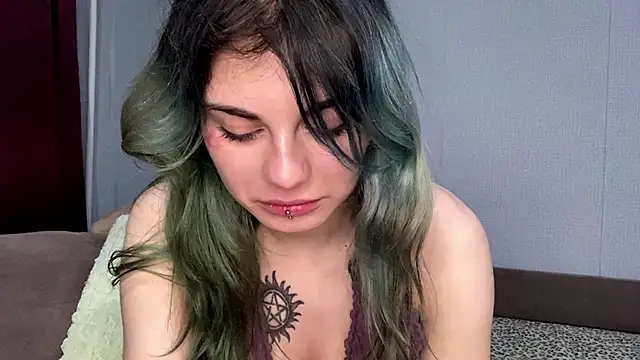 Emmibrilson's Live XXX Chat