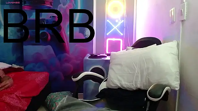 Chatroom XXX en direct de pipe_hot04