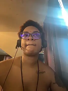 nickytheehawtie: απευθείας συνομιλία ΧΧΧ