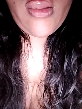 Annerae: απευθείας συνομιλία ΧΧΧ