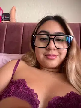 Miabonnett_ Adlı Modelin Canlı XXX Sohbeti