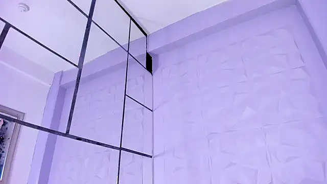 _LittleLia Chat XXX in diretta