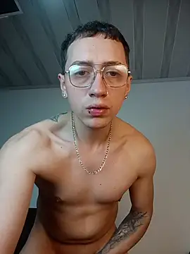 Emmanuel_Lust Live XXX-Chat