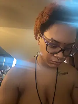 nickytheehawtie's Live XXX Chat