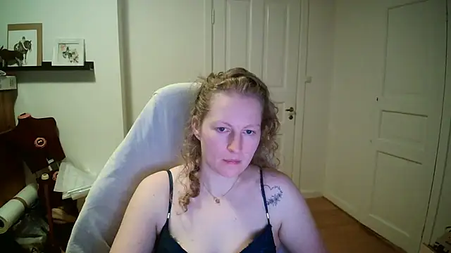 Chat XXX en directo de Girlnina-1995