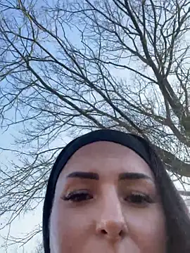 Mia-Bremer webcam show