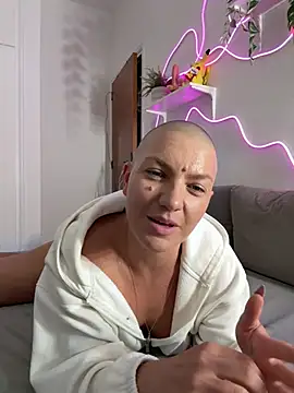 PaulinaSchubert1's Live XXX Chat