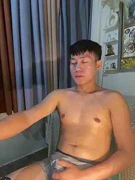 xshyboyx 现场XXX聊天