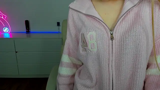 Alina_Blonde: вебкам-шоу