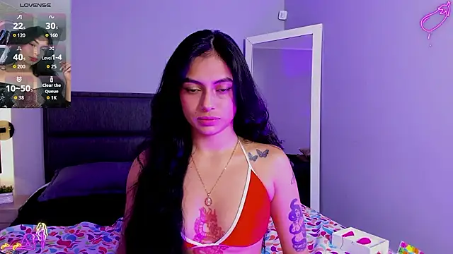 lilith_petit_ élő XXX-chatje