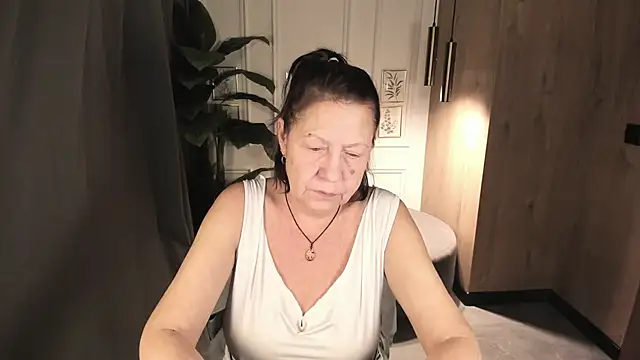 LindaPassionate Live XXX-Chat