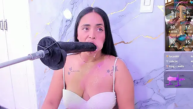 Chat +18 de susan__bigass ao vivo