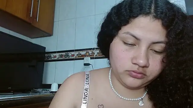 Baby_dirt Adlı Modelin Canlı XXX Sohbeti