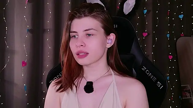 inside_tori's Live XXX Chat