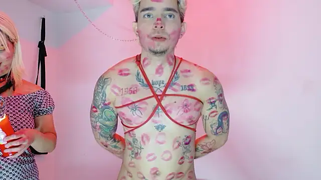 AliceandMaxn Webbikameraesitys