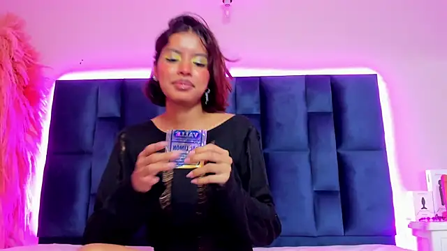 Chat +18 de GrishaMochka ao vivo