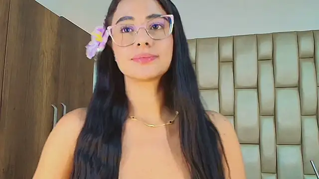 XXX chat uživo modela ZoeBarlove