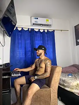 Show modela Kenny_romano na web-kameri