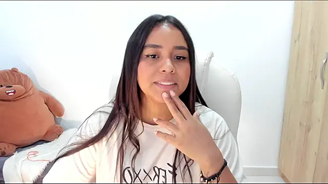 Ciara8 现场XXX聊天