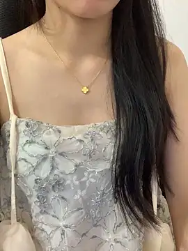 Jonlie18 网络视讯表演