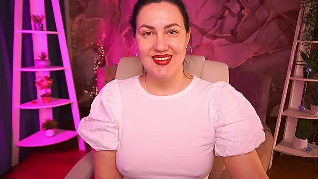 VelvetLuck Adlı Modelin Canlı XXX Sohbeti