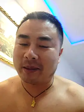 guozuo 在線直播表演