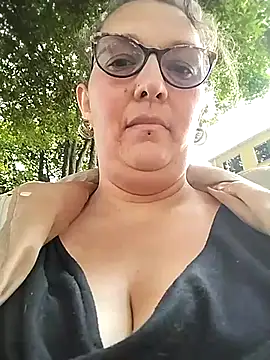 XXX chat uživo modela _Saraqueen