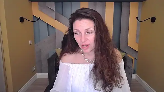 EllaLong: απευθείας συνομιλία ΧΧΧ