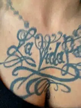 EmilyDiazofficial 라이브 XXX 채팅