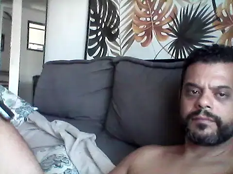 HornyBeachBoyBR Adlı Modelin Canlı XXX Sohbeti