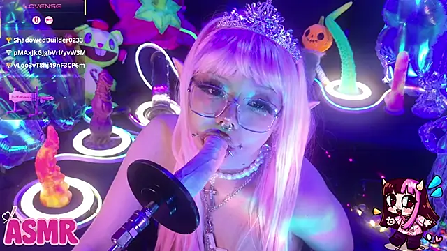 LaytonBox: онлайн-секс-чат