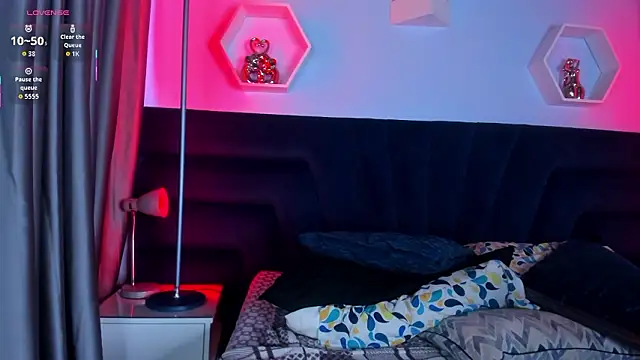 alice_kingsley_'s Live XXX Chat