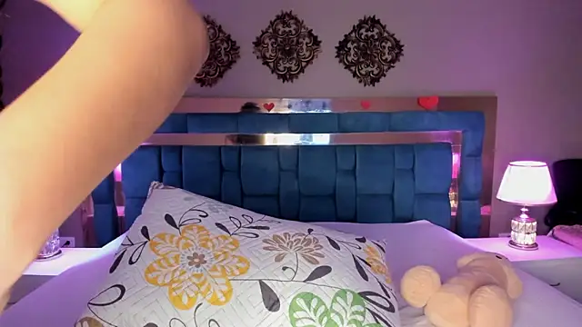 BellaSwwan's Live XXX Chat