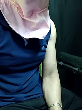 chocolate_alone Adlı Modelin Canlı XXX Sohbeti