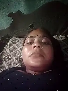 Aanushaka's Live XXX Chat