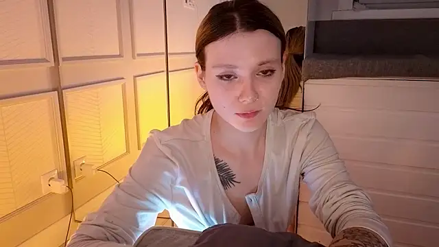 Онлайн чат XXX AliceTease