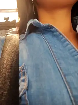 โชว์เว็บแคมของ Astrid--