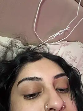 ThickerThanYoBitch Adlı Modelin Web Kamerası Şovu