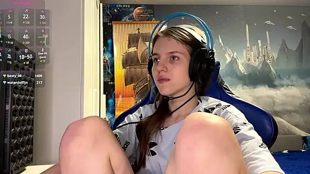 Elira_Breeze's Live XXX Chat