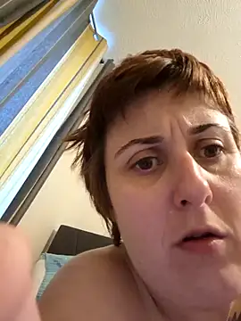 Tiara_XOX লাইভ XXX চ্যাট