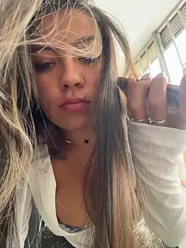 Chatroom XXX en direct de LIZ-06_