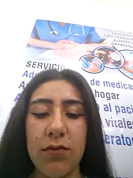 Chatroom XXX en direct de CAROLINE__07