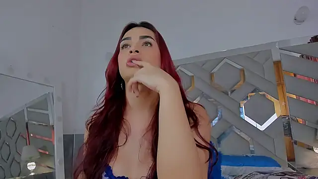 Show de alexandra_fire69x na webcam