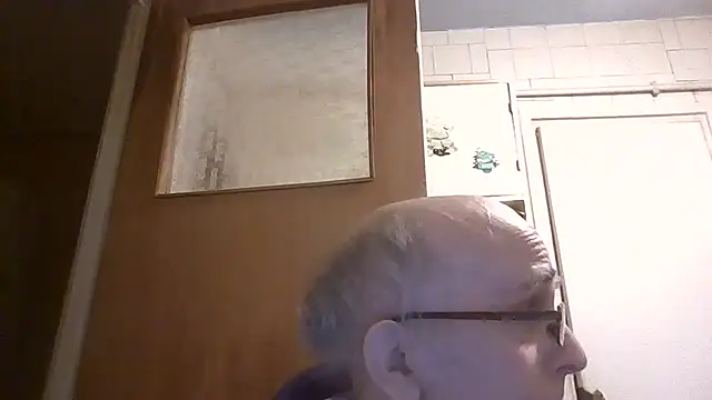 mariusica1@xh Show Webcam