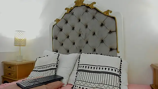 nina_joyce 即時 XXX 聊天