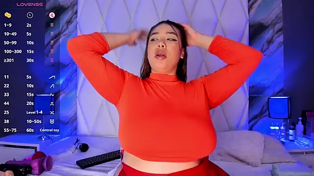 DanniaMonroeeのウェブカメラショー