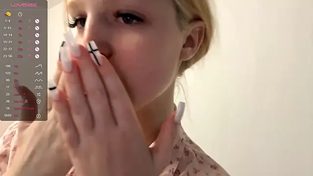 GilySuper Live XXX Chat