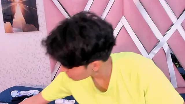 natasha_and_zoe Show in webcam